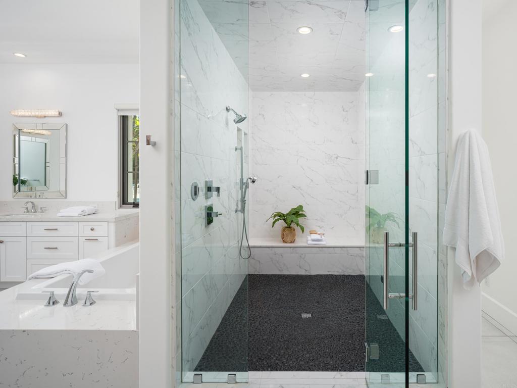 7540 Plein Aire Court