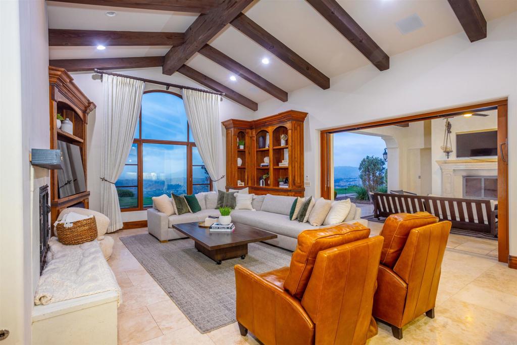 8136 E Entrada De Luz