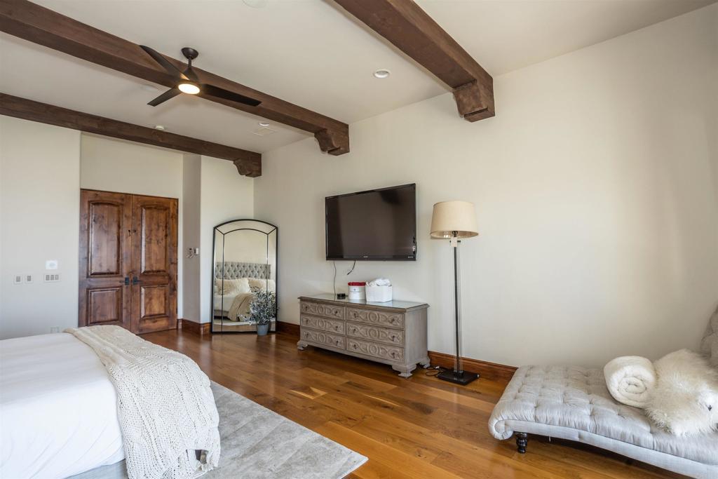 8136 E Entrada De Luz