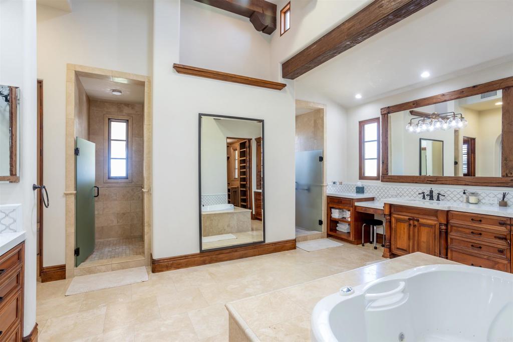 8136 E Entrada De Luz