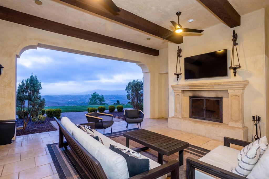 8136 E Entrada De Luz