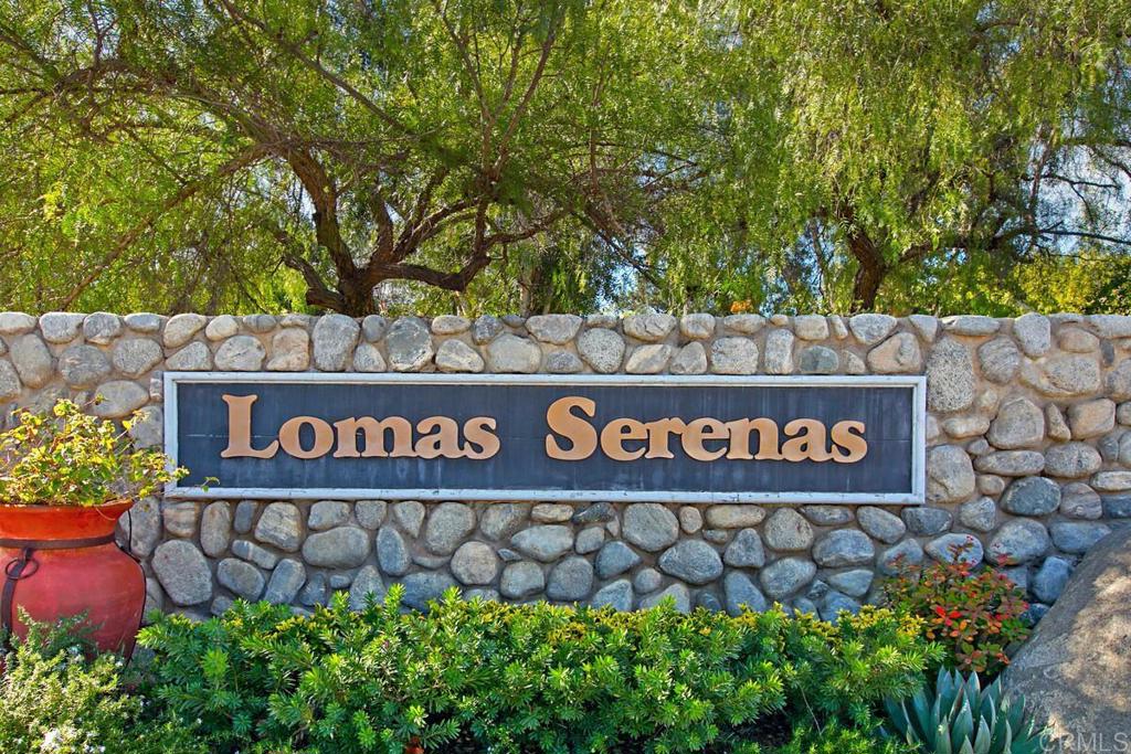 3303 Avenida Hacienda