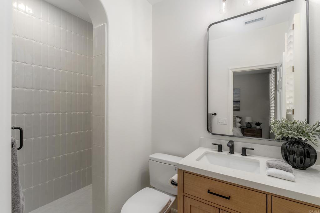 8130 Santaluz Village Green N