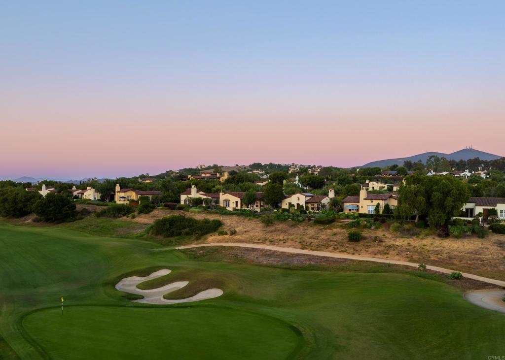 8130 Santaluz Village Green N