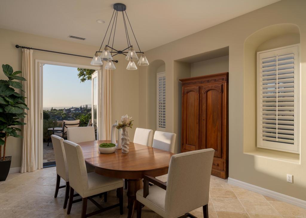 8130 Santaluz Village Green N