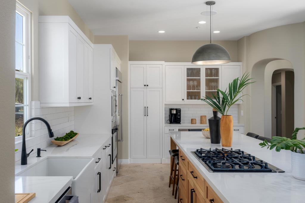 8130 Santaluz Village Green N