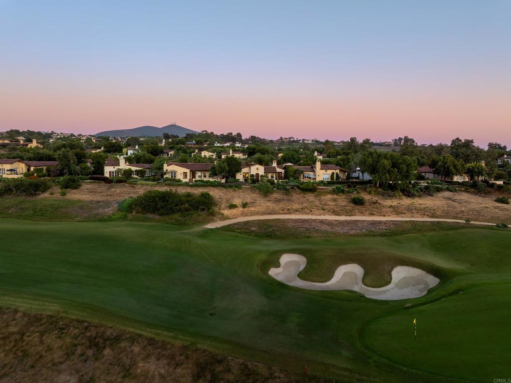 8130 Santaluz Village Green N