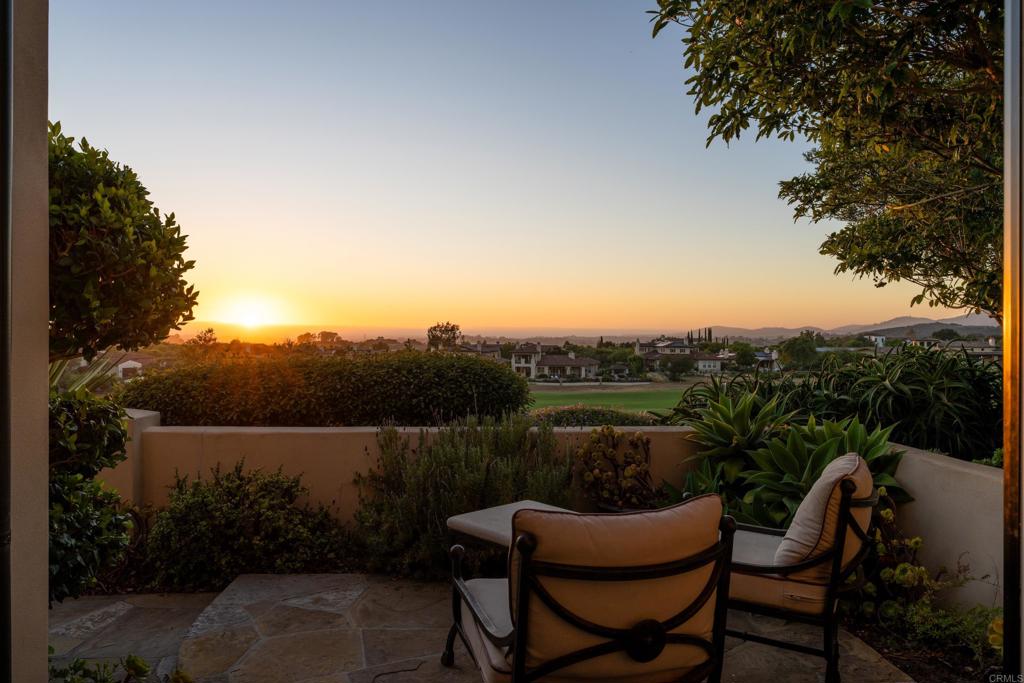 8130 Santaluz Village Green N