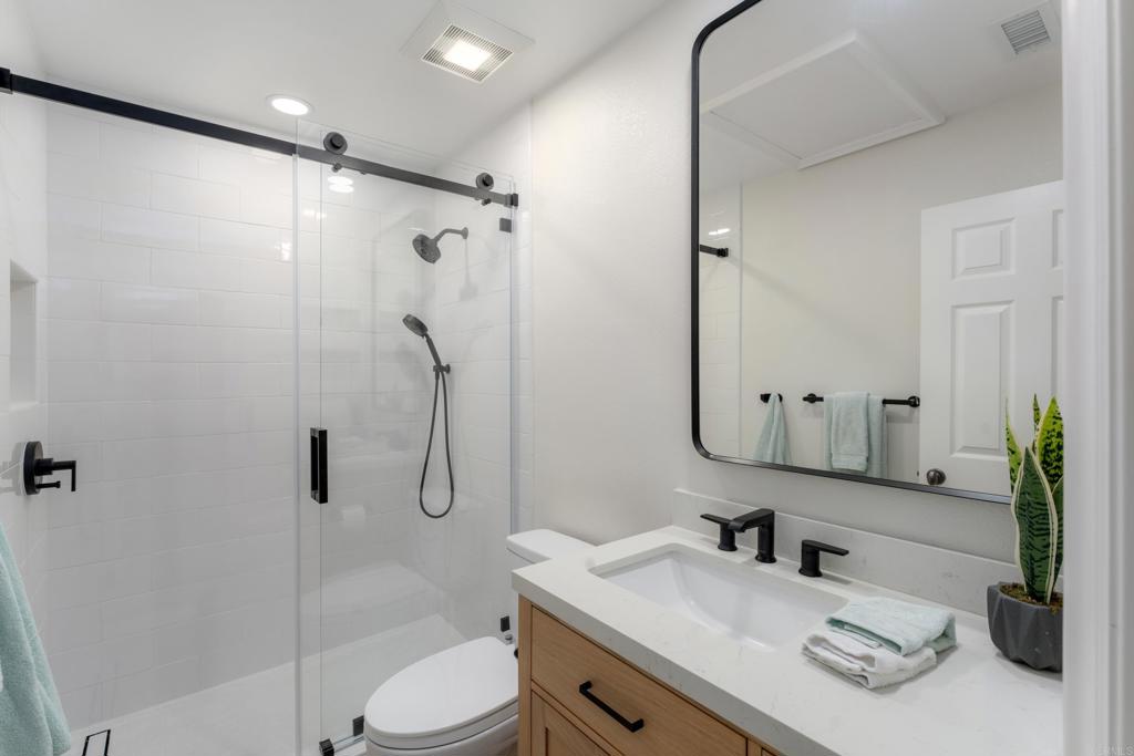 8130 Santaluz Village Green N