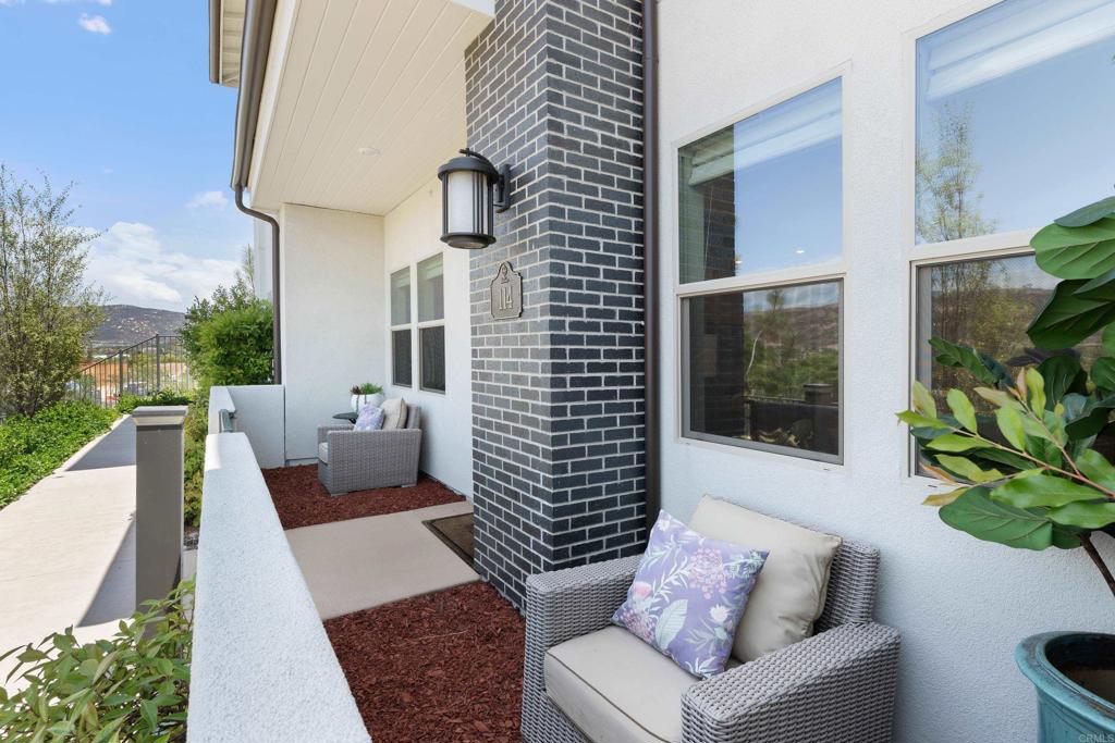 16750 Coyote Bush 114