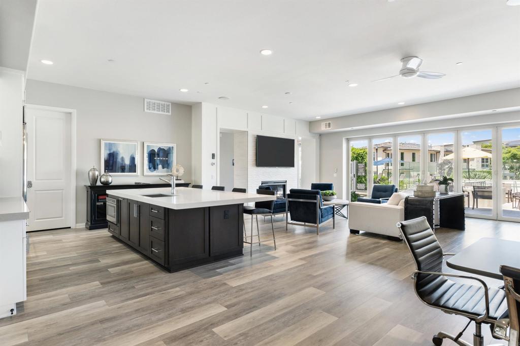 16750 Coyote Bush 114