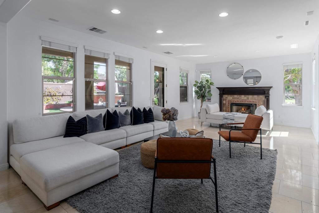 16055 Penny Lane