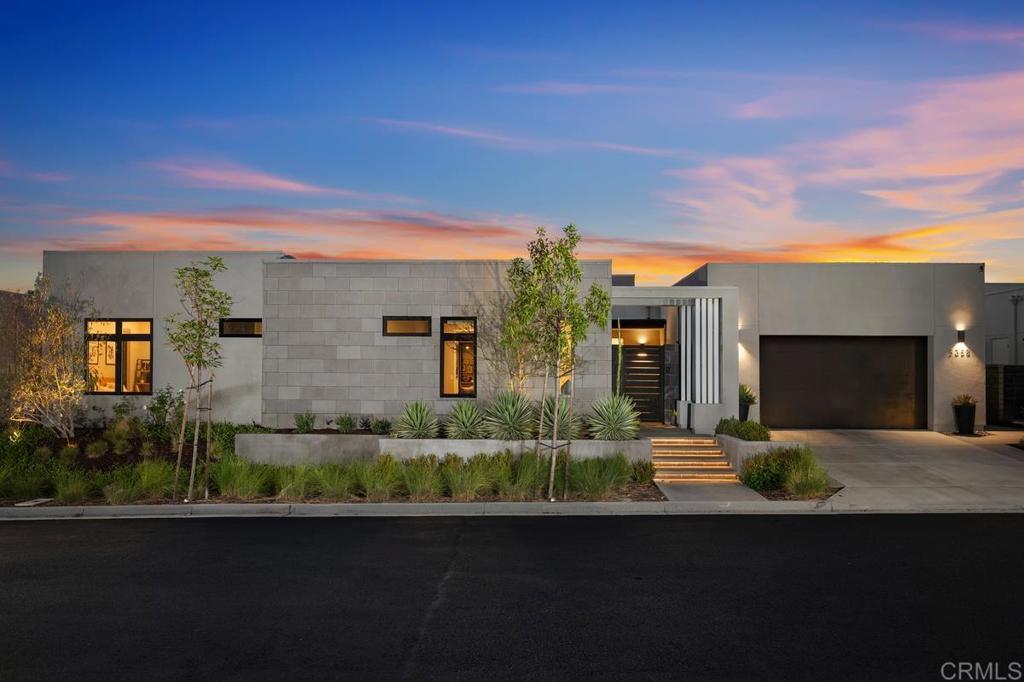 5358 Aurora Summit