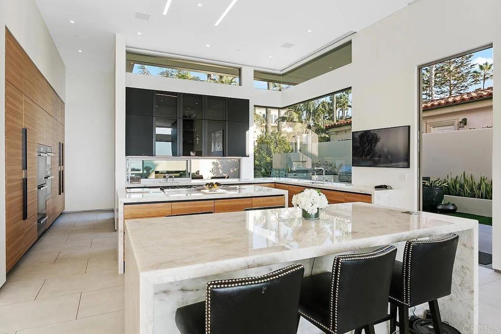 6436 Camino De La Costa