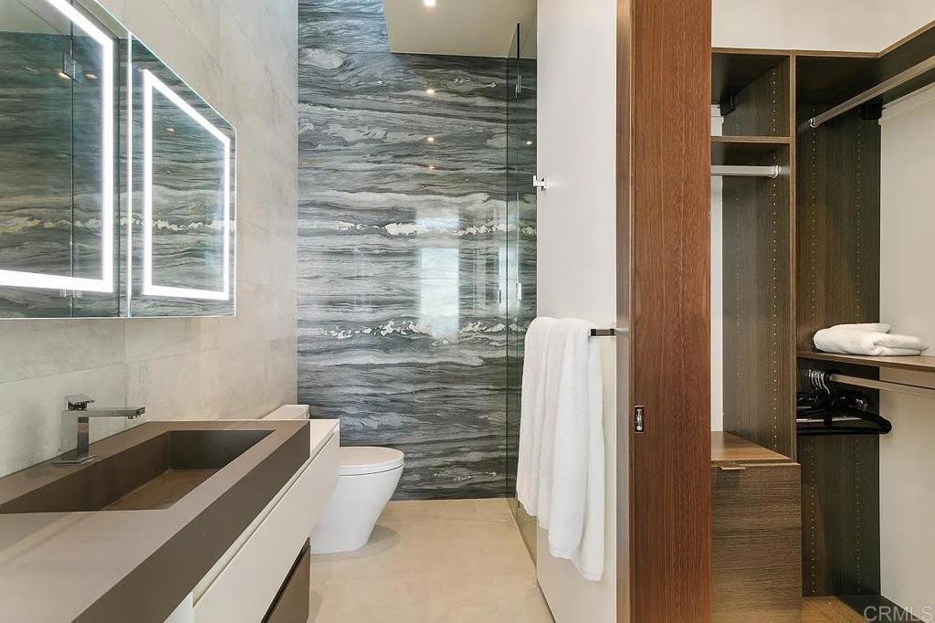 6436 Camino De La Costa