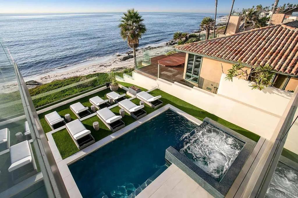 6436 Camino De La Costa