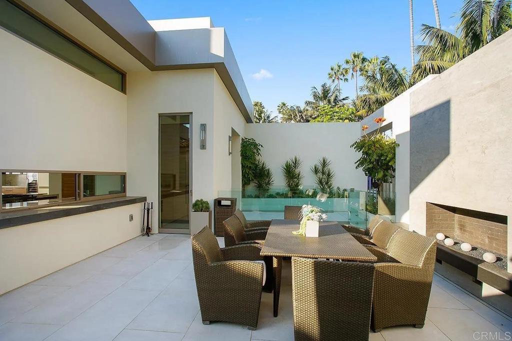 6436 Camino De La Costa