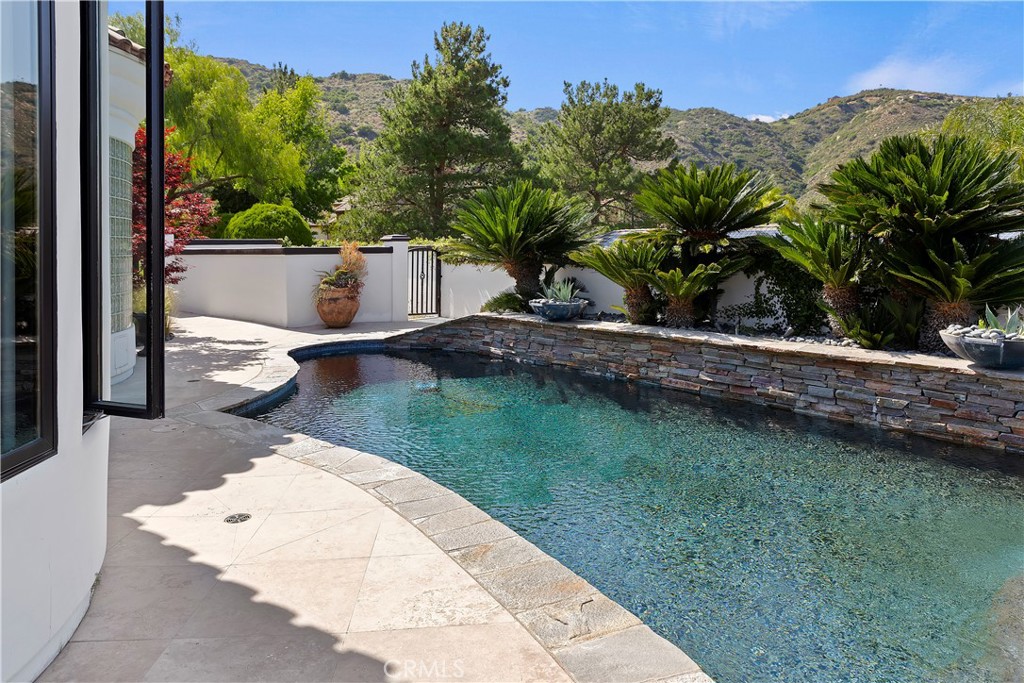 22181 Eagles Nest Court