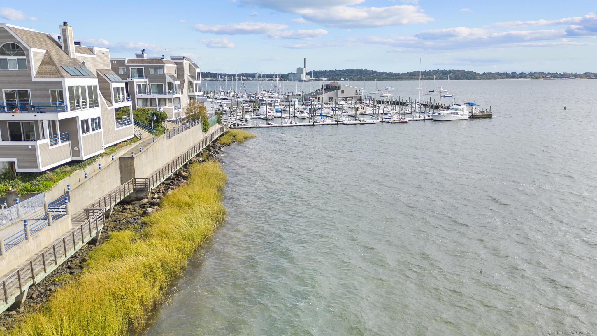 26 Harbour Close 26