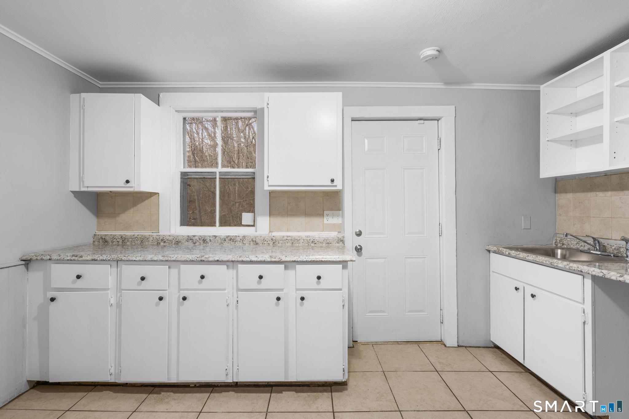 19 Woodbridge Avenue