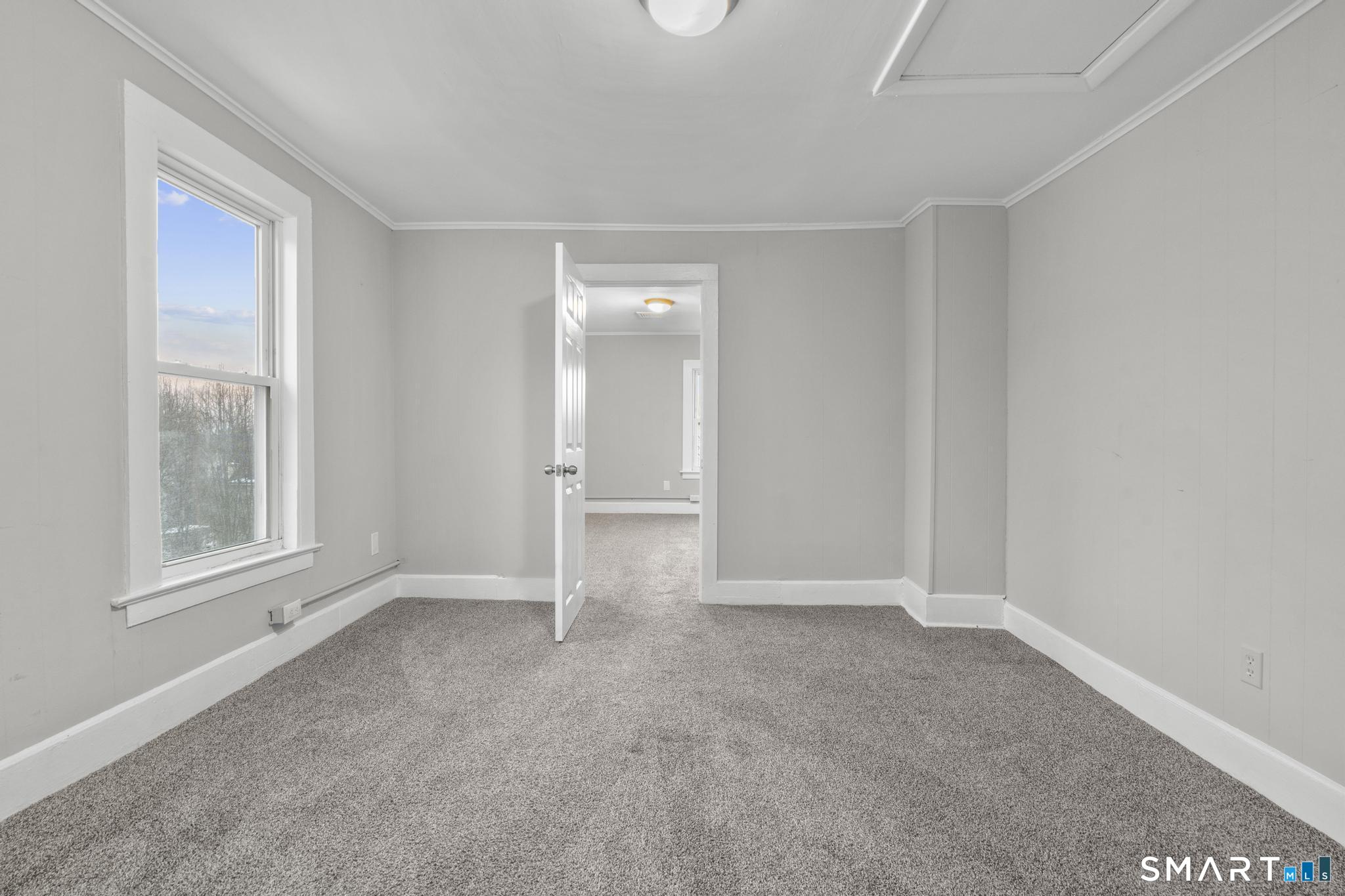 19 Woodbridge Avenue