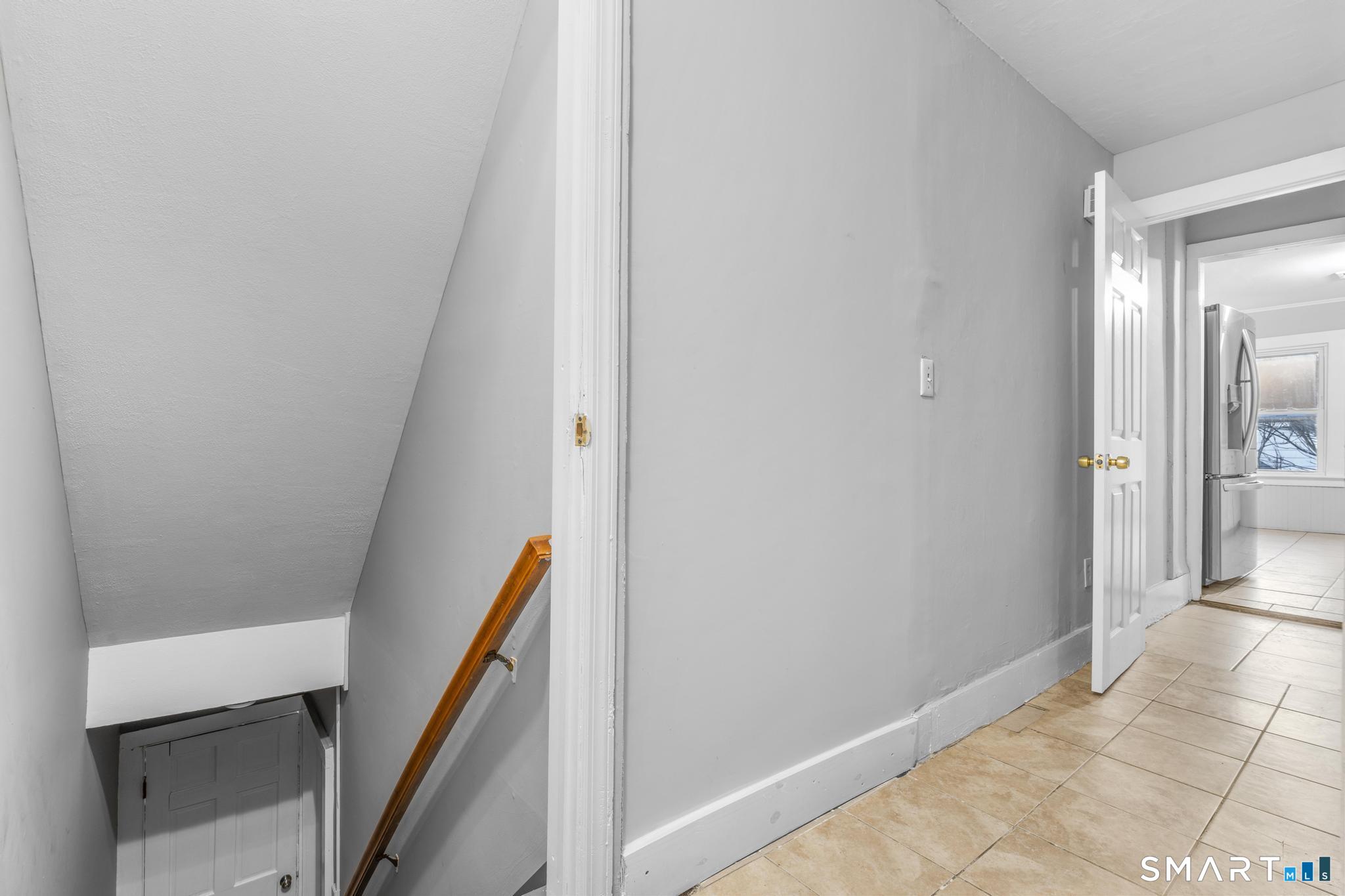 19 Woodbridge Avenue