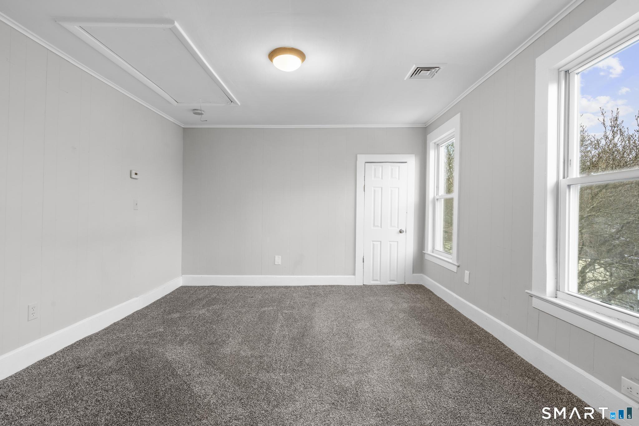 19 Woodbridge Avenue