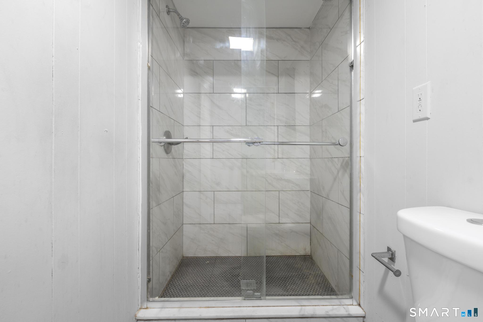 19 Woodbridge Avenue