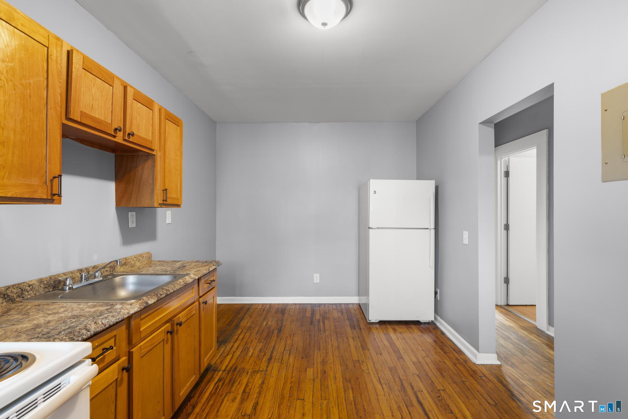 38 Beacon Street 38B1