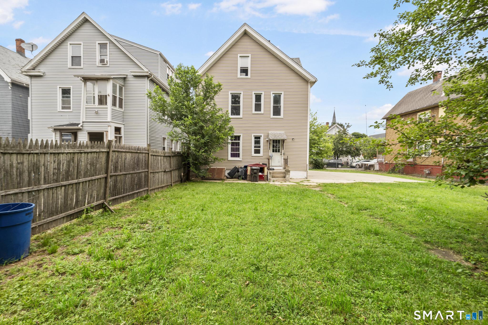 354 Poplar Street Unit: 2nd Flr