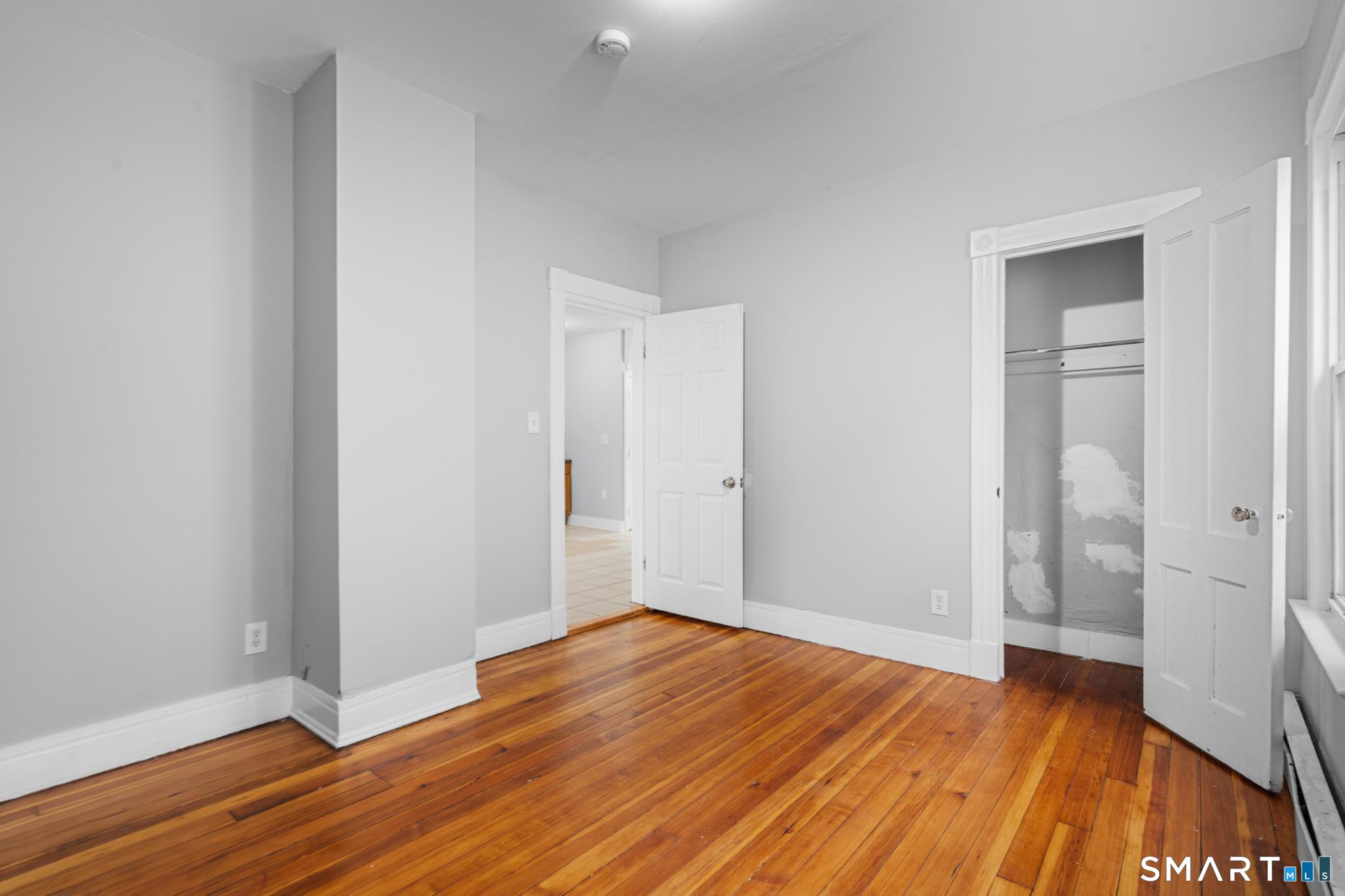 354 Poplar Street Unit: 2nd Flr