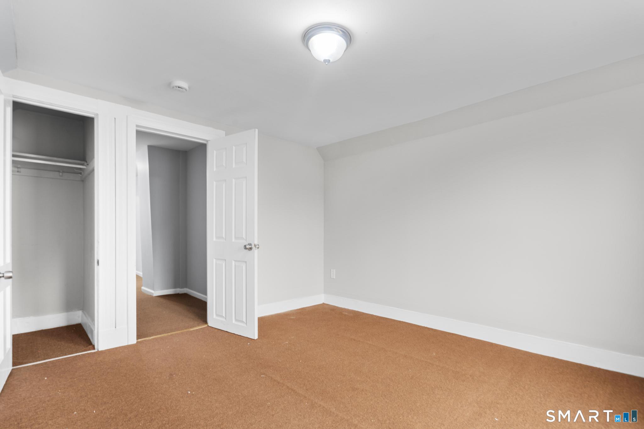 354 Poplar Street Unit: 2nd Flr