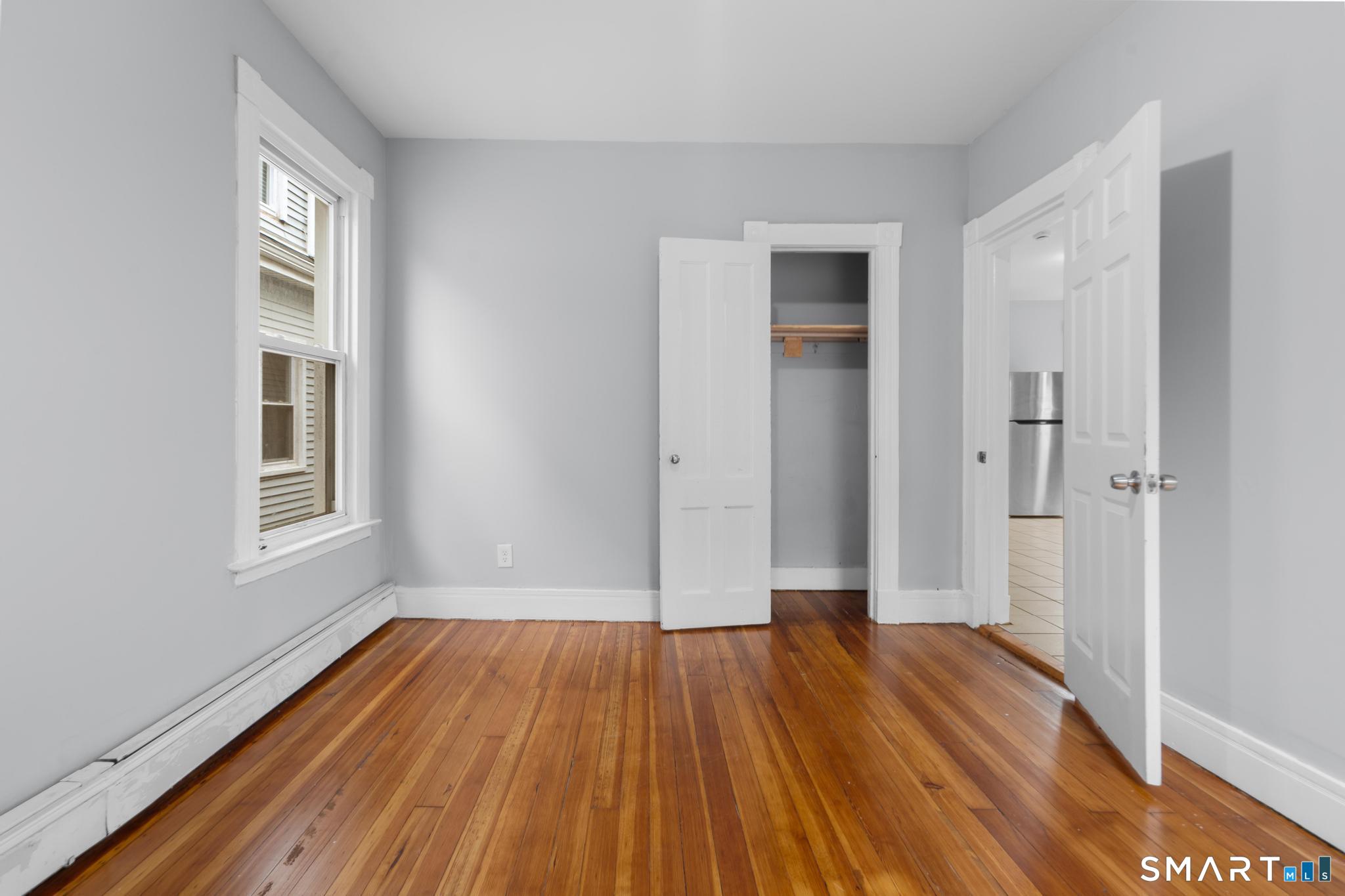 354 Poplar Street Unit: 2nd Flr