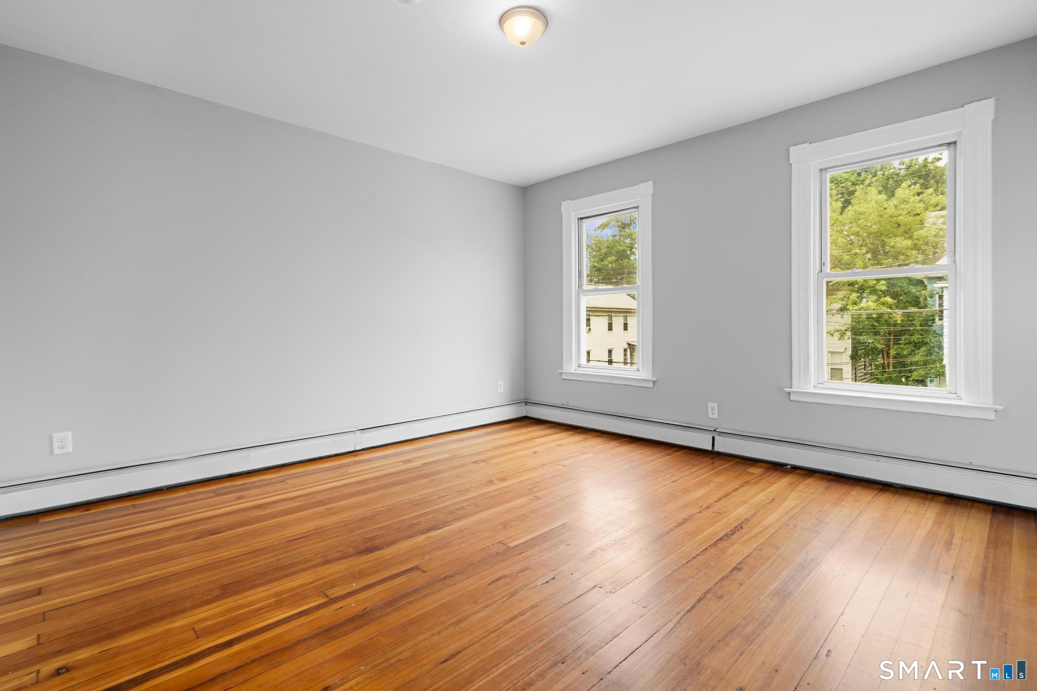 354 Poplar Street Unit: 2nd Flr