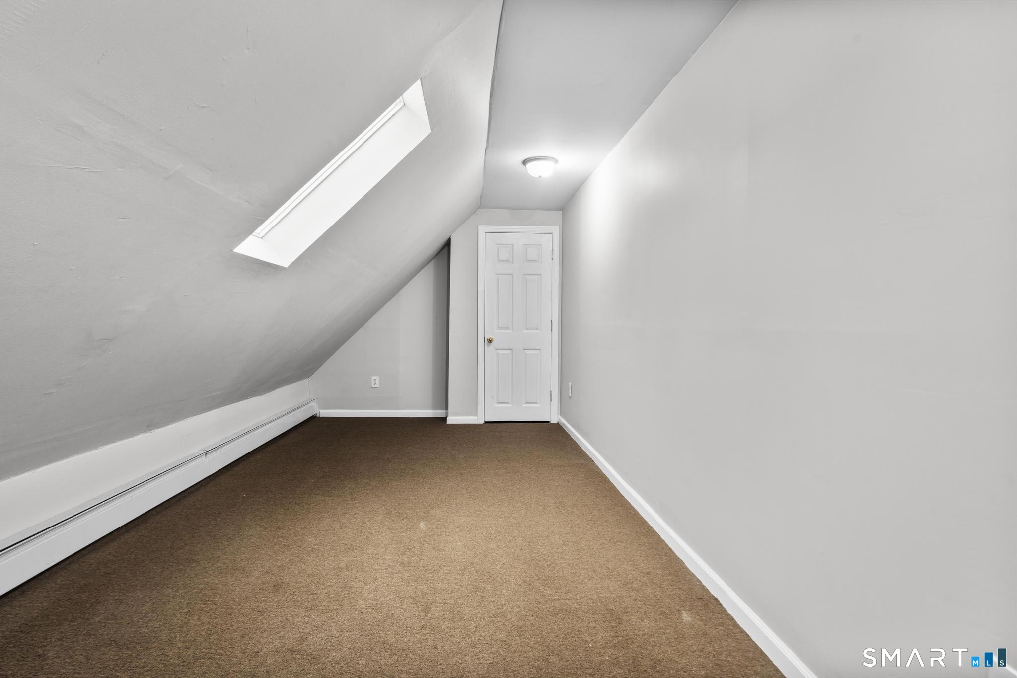 354 Poplar Street Unit: 2nd Flr