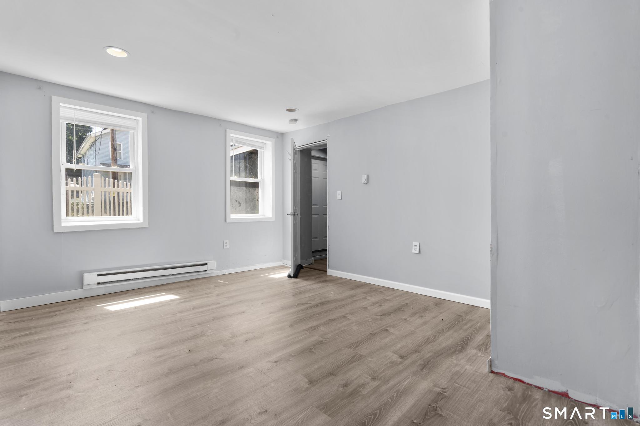79 Hallock Street