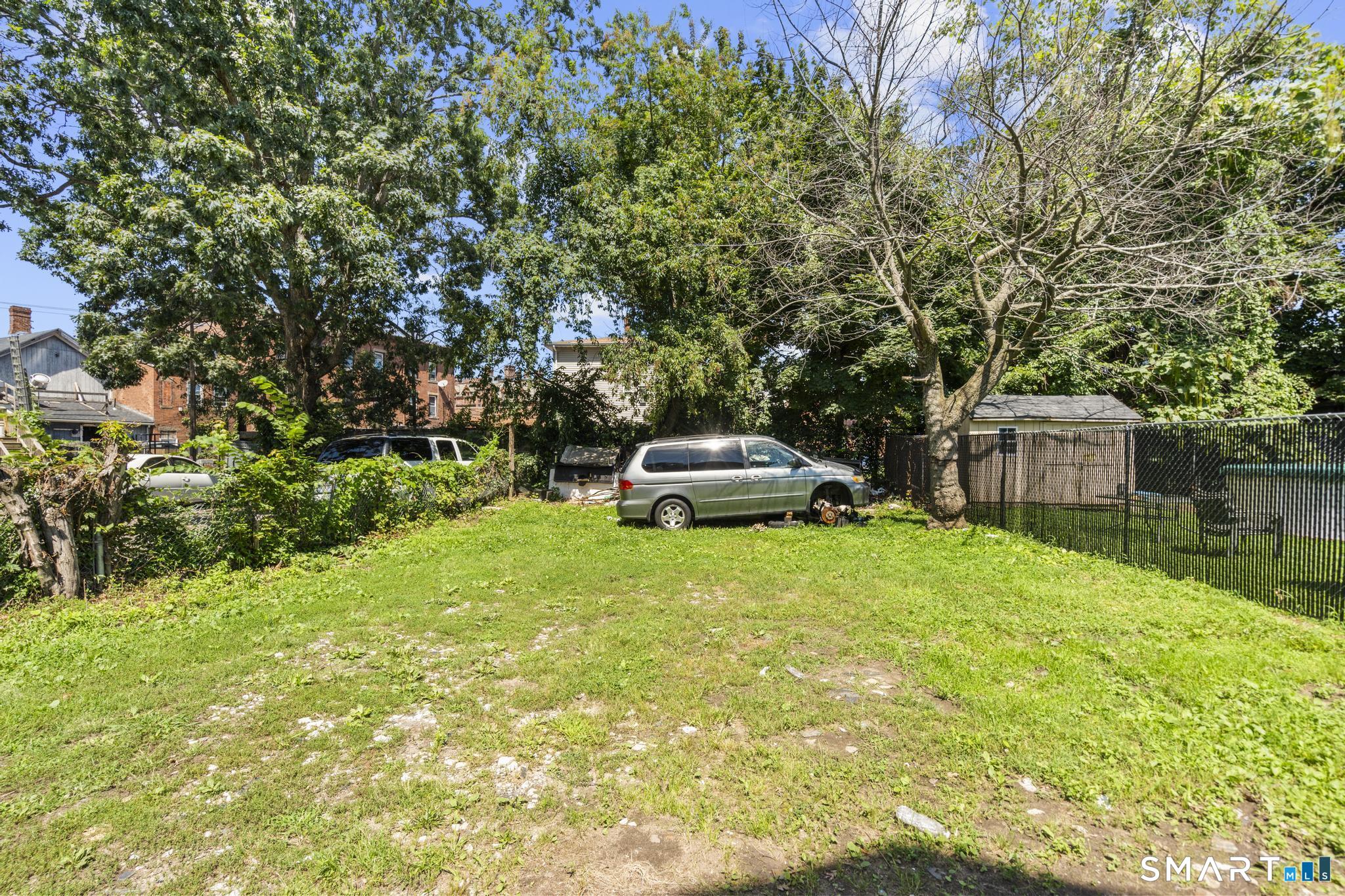 79 Hallock Street