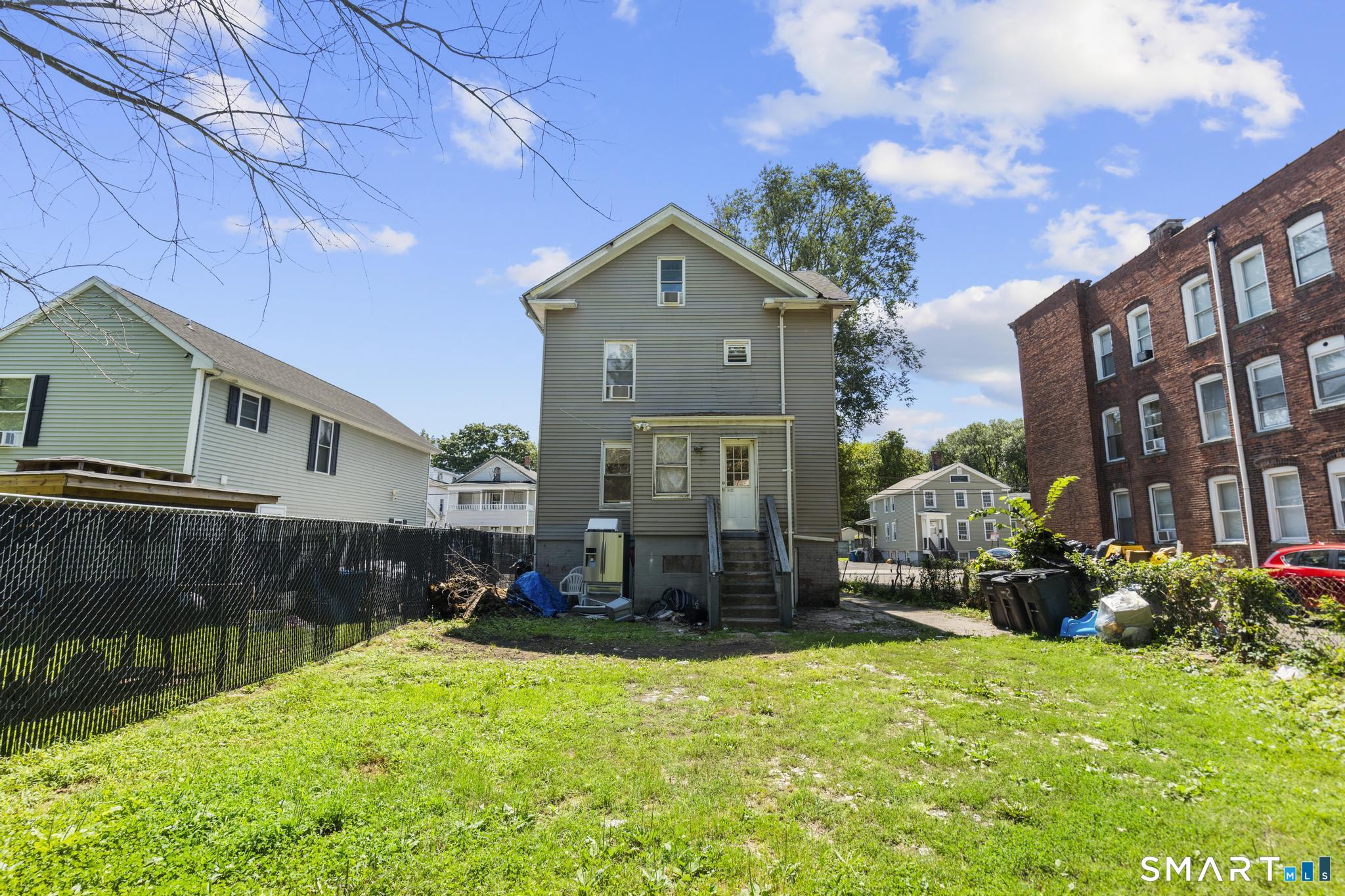 79 Hallock Street