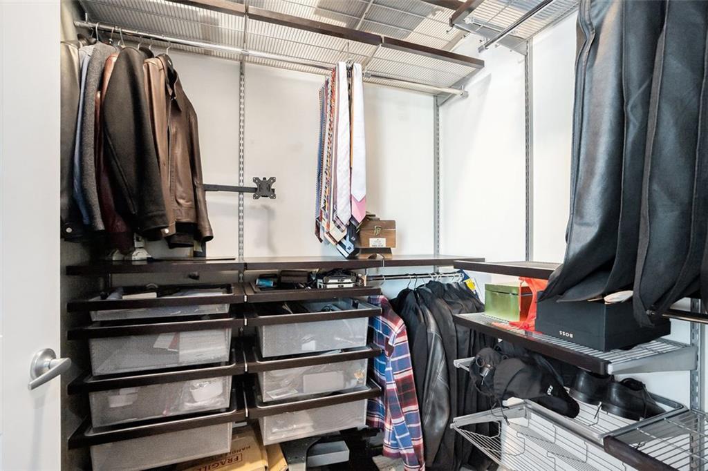 860 PEACHTREE Street NE Unit 2417