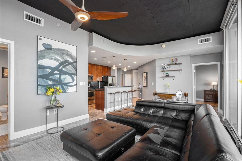 860 PEACHTREE Street NE Unit 2417