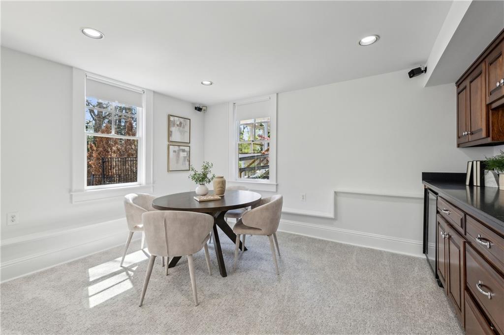 185 E Wesley Road NE