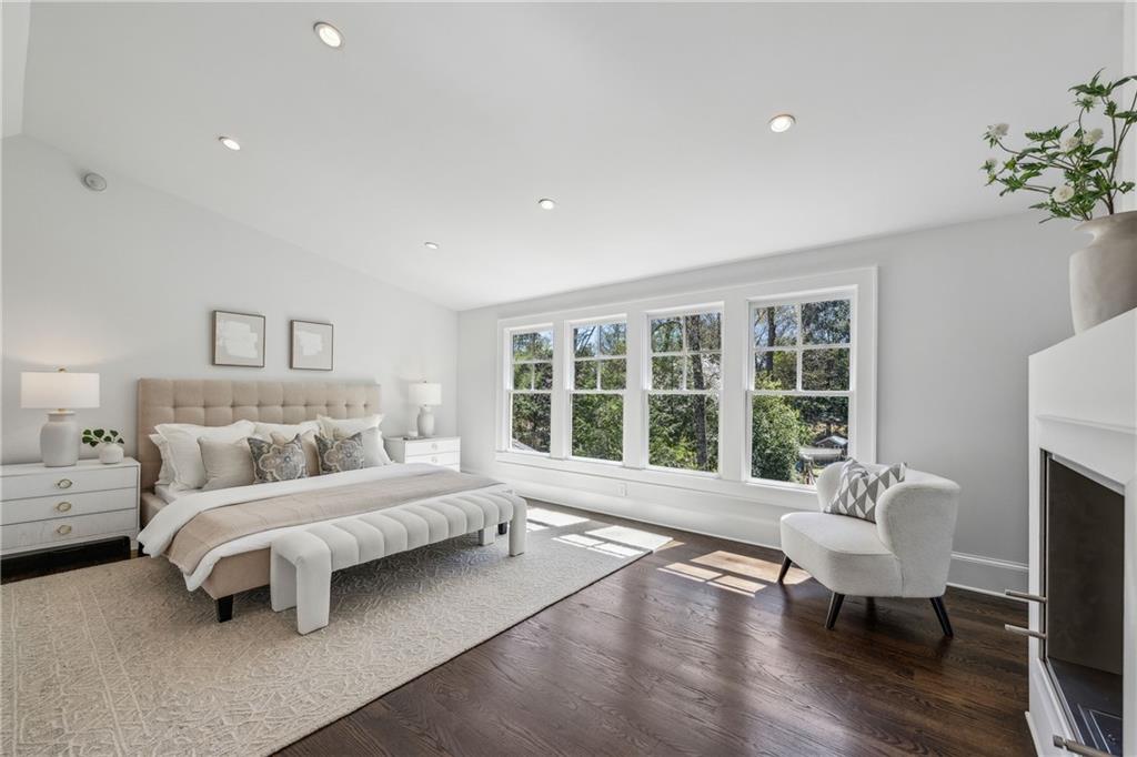 185 E Wesley Road NE