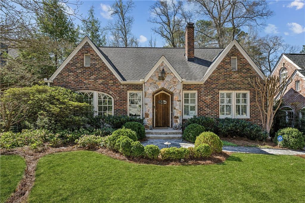 185 E Wesley Road NE