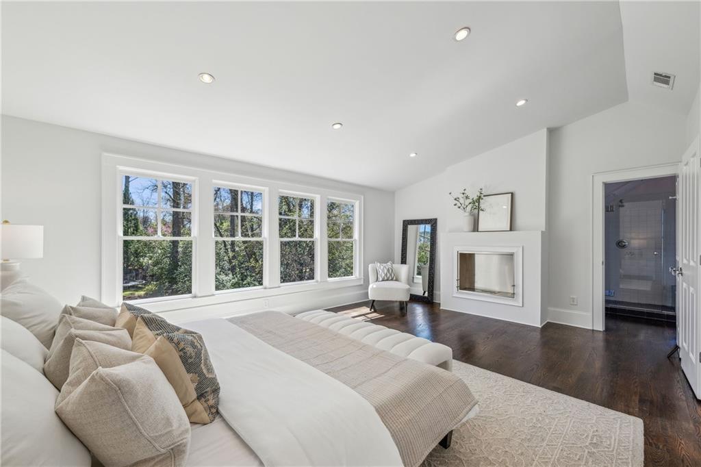 185 E Wesley Road NE