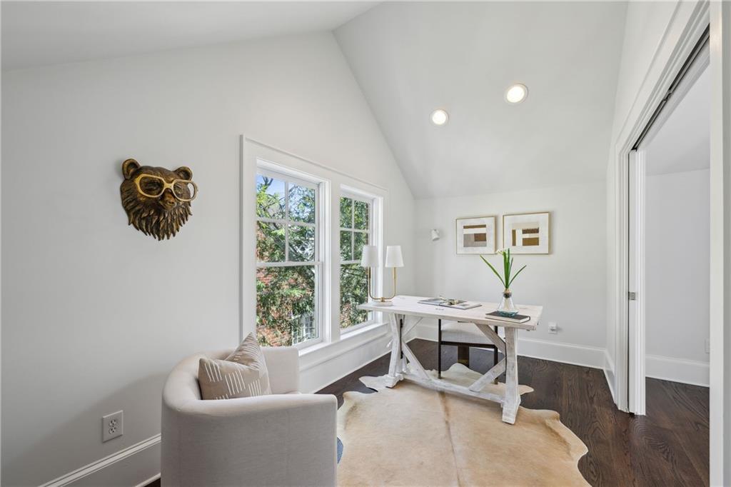 185 E Wesley Road NE