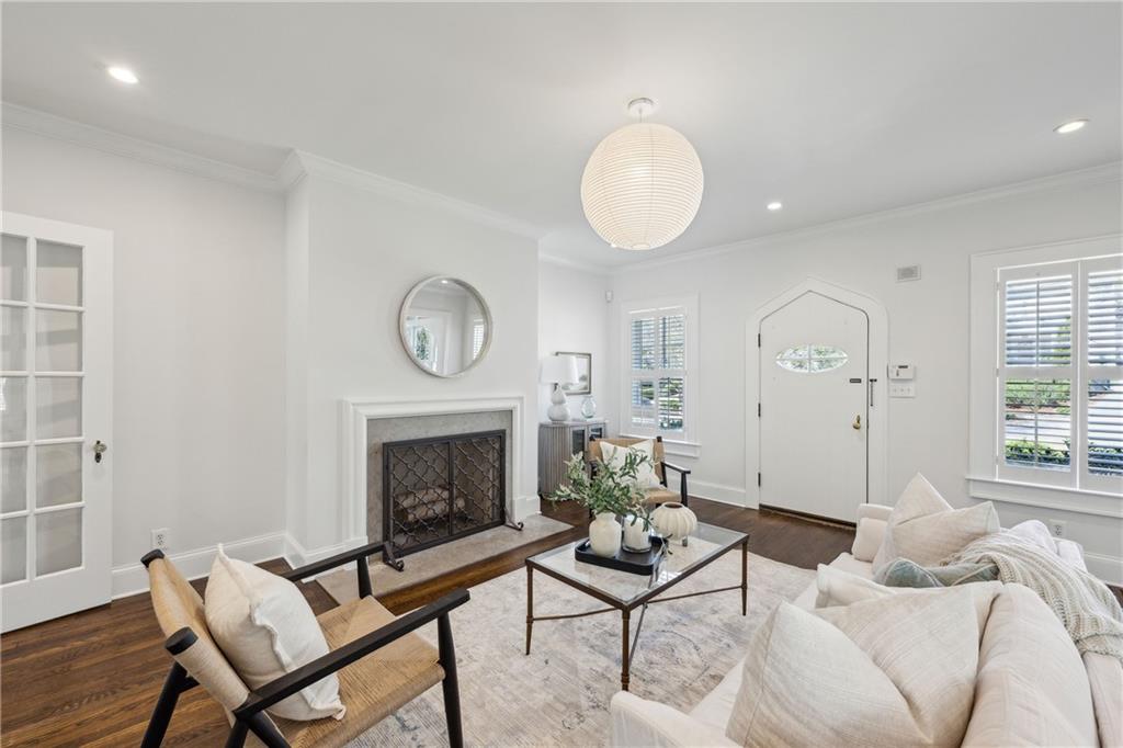 185 E Wesley Road NE