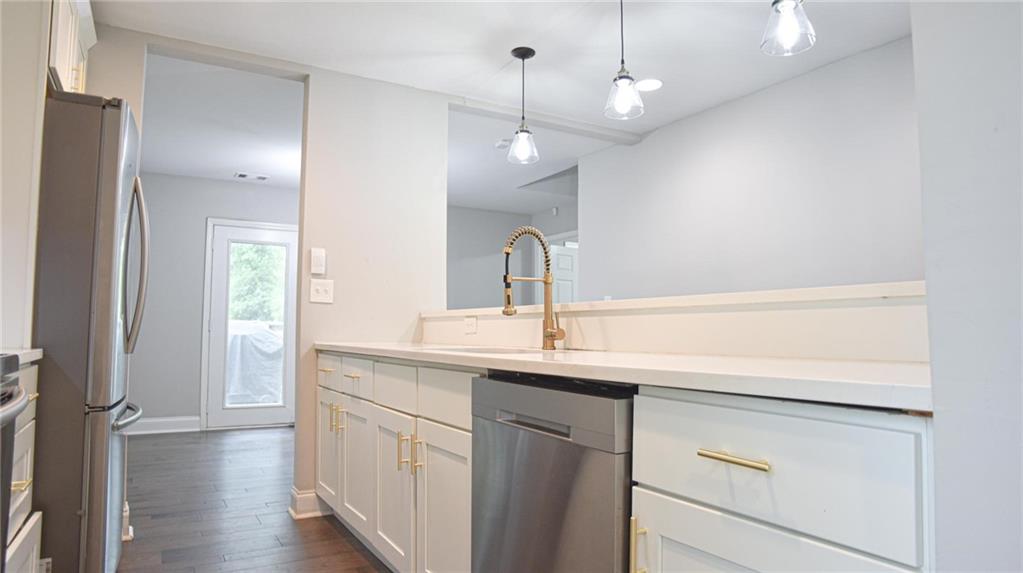 1223 Bridges Avenue SW