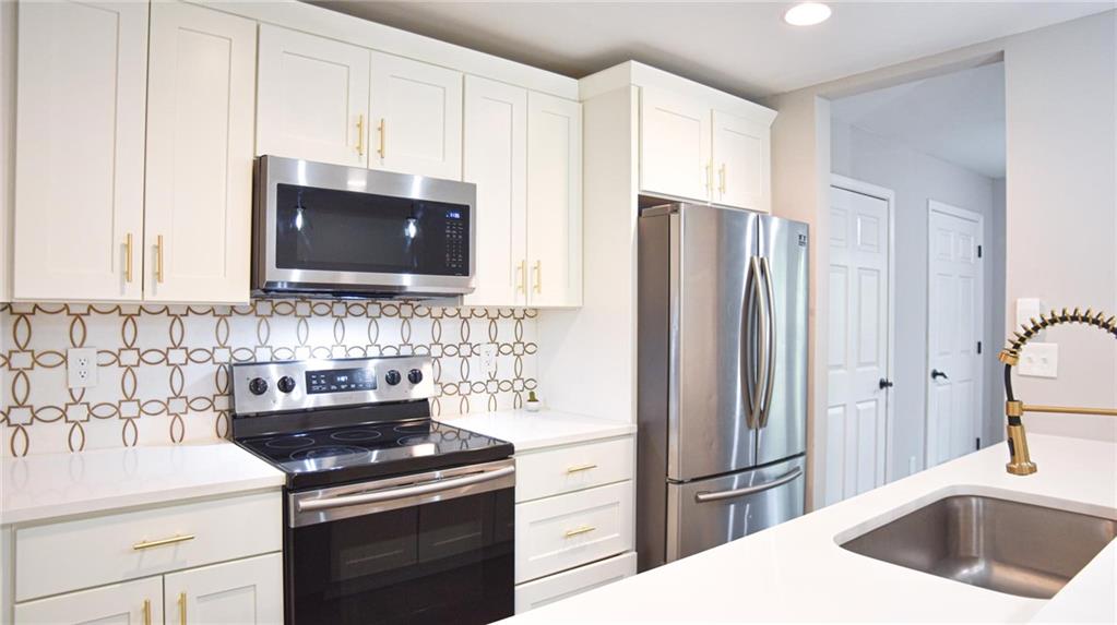 1223 Bridges Avenue SW