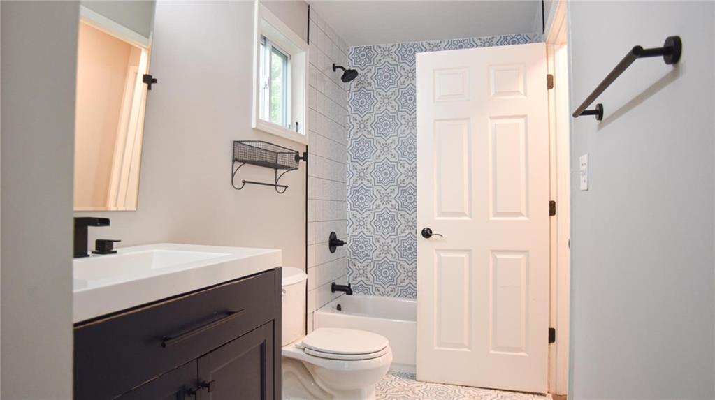 1223 Bridges Avenue SW