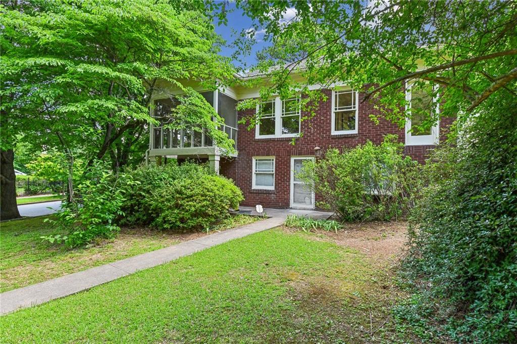 1500 N Highland Avenue NE